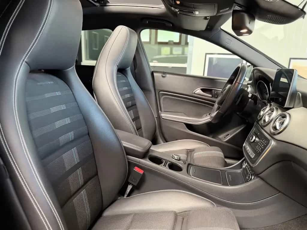 Mercedes-Benz CLA 220 Shooting Brake CLA 220 4MATIC/SB/PANO/DISTRONIC+ 08/2017-photo-23