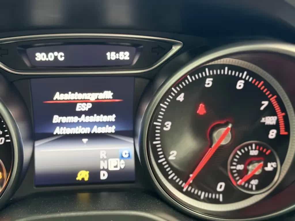 Mercedes-Benz CLA 220 Shooting Brake CLA 220 4MATIC/SB/PANO/DISTRONIC+ 08/2017-photo-28