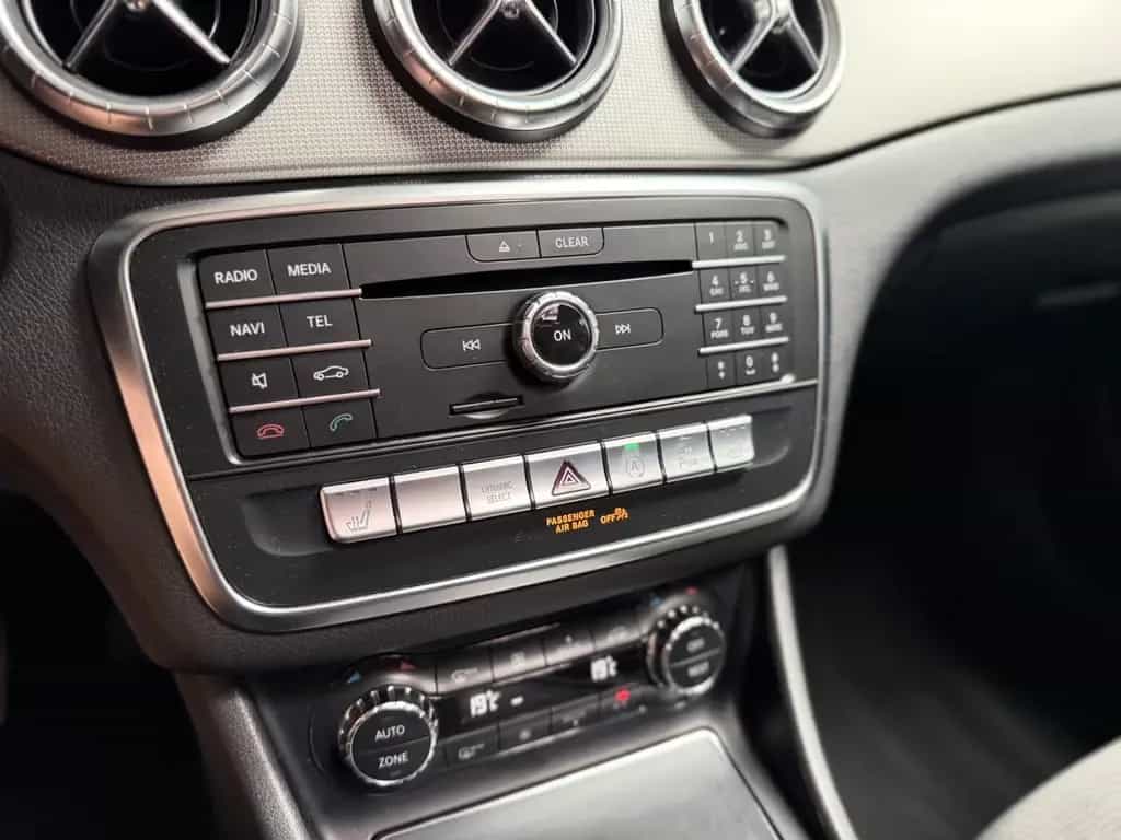 Mercedes-Benz CLA 220 Shooting Brake CLA 220 4MATIC/SB/PANO/DISTRONIC+ 08/2017-photo-29