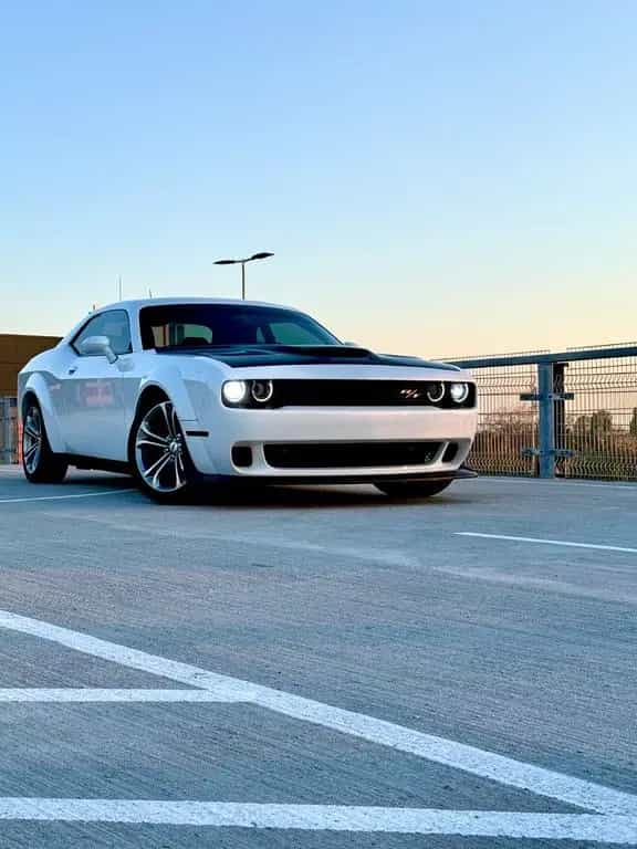 Dodge Challenger 12/2021-photo-2
