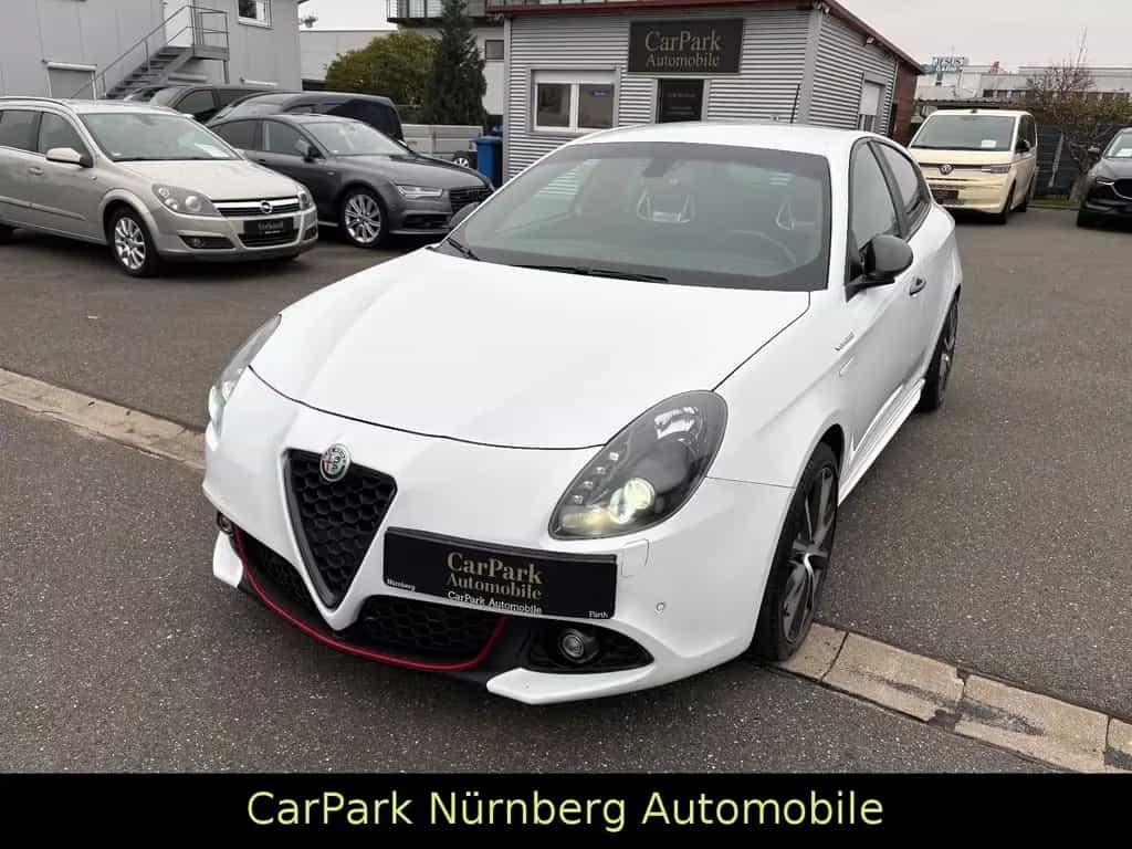 Alfa Romeo Giulietta Veloce 241 PS Automatik 04/2016-photo-0