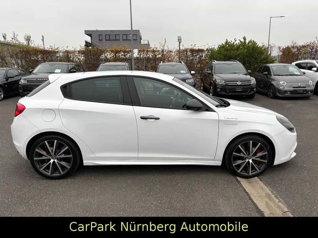 Alfa Romeo Giulietta Veloce 241 PS Automatik 04/2016-photo-10