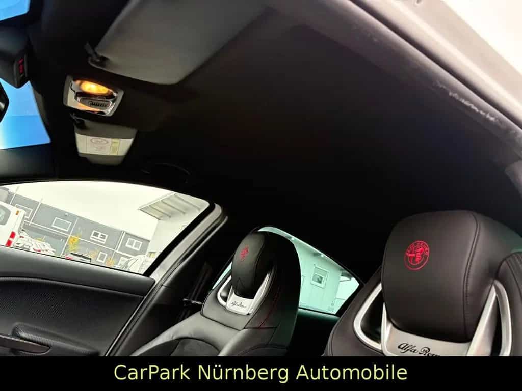 Alfa Romeo Giulietta Veloce 241 PS Automatik 04/2016-photo-21