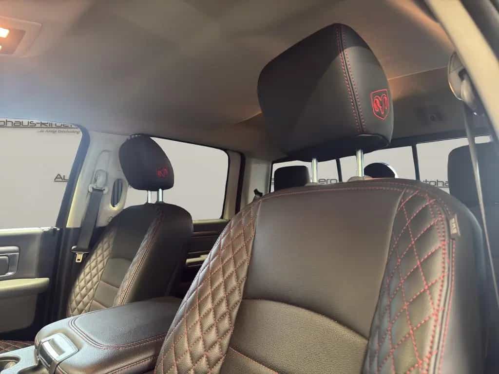 Dodge RAM 4X4 DOKA Leder/keyless/Kamera/AHK/FoliertGrü 02/2020-photo-14
