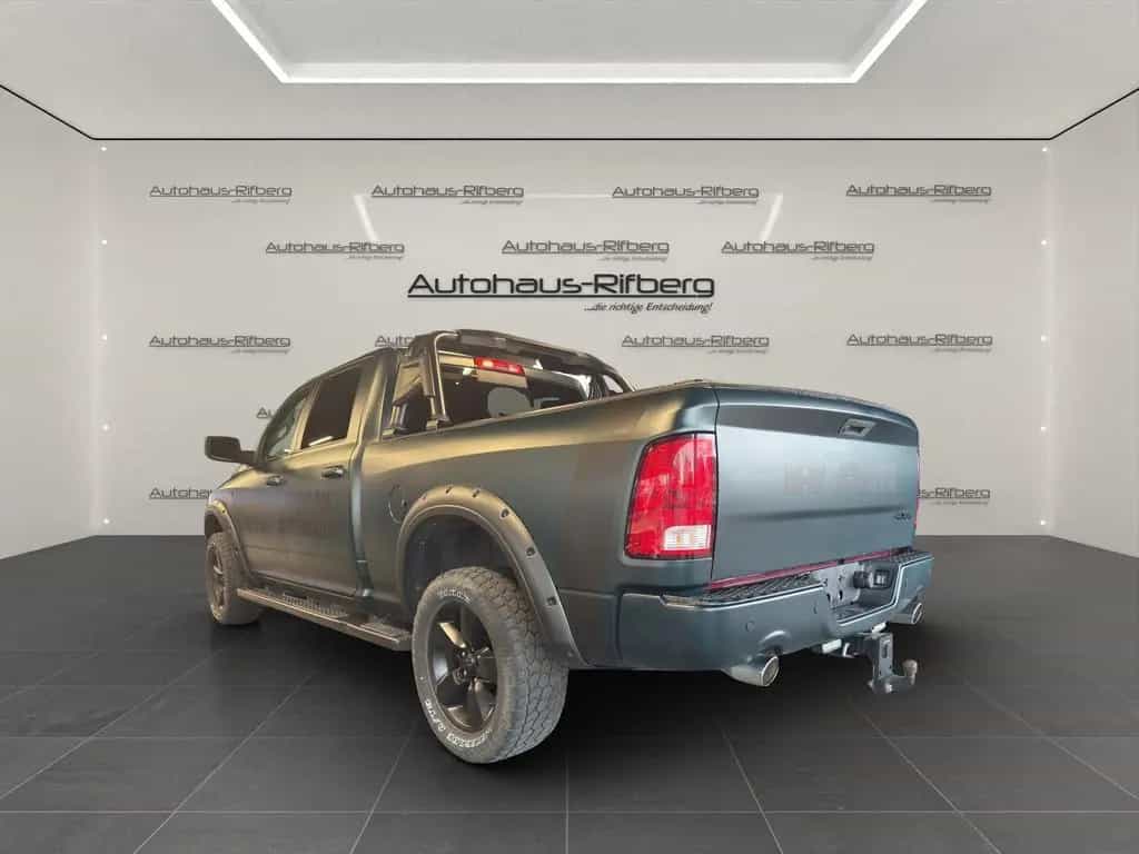 Dodge RAM 4X4 DOKA Leder/keyless/Kamera/AHK/FoliertGrü 02/2020-photo-3
