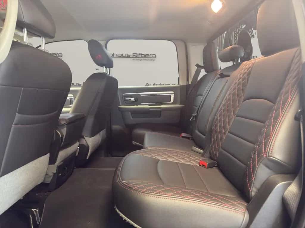 Dodge RAM 4X4 DOKA Leder/keyless/Kamera/AHK/FoliertGrü 02/2020-photo-9