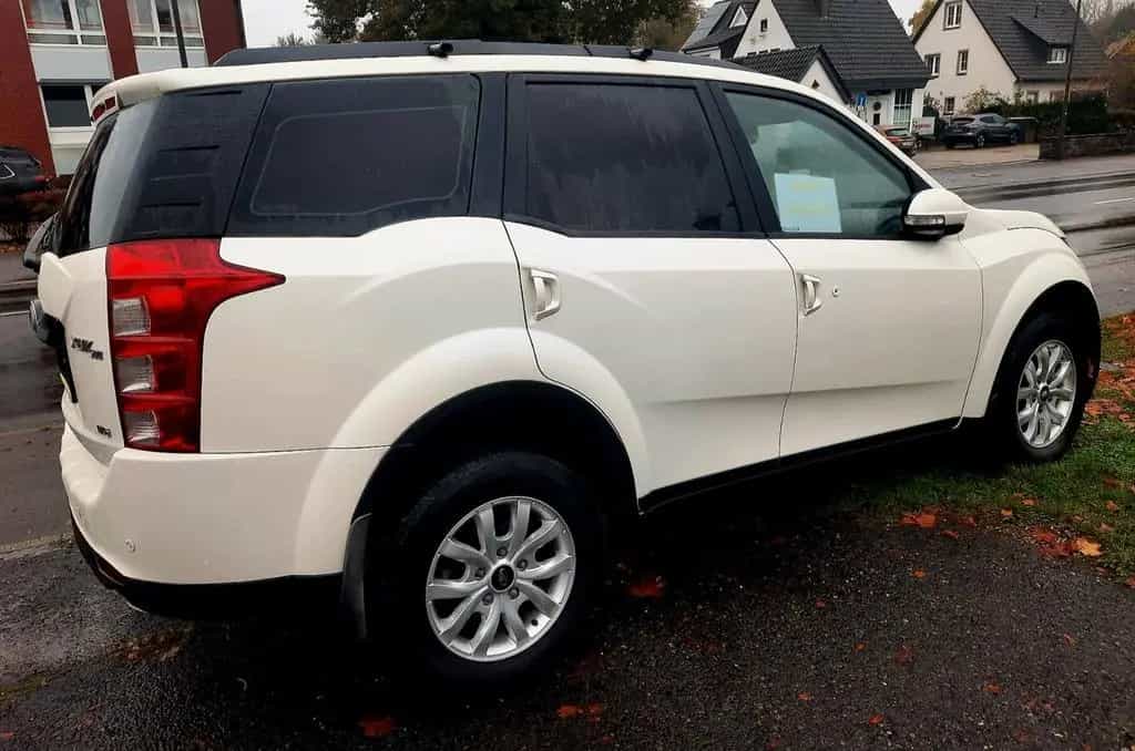 Mahindra Andere 05/2017-photo-1