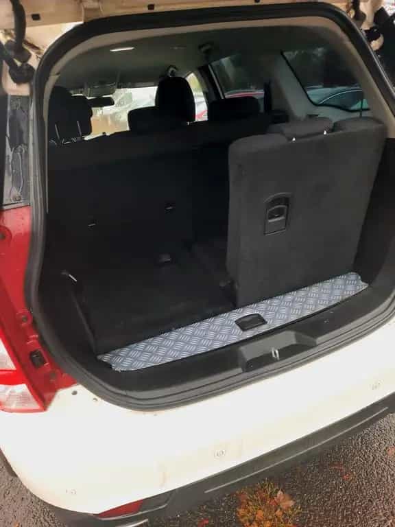 Mahindra Andere 05/2017-photo-4