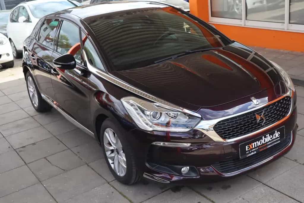 Citroën DS5 * 2.0 BLUE-HDI* HUD* TEMPOMAT* PANORAMA* PDC 12/2016-photo-1
