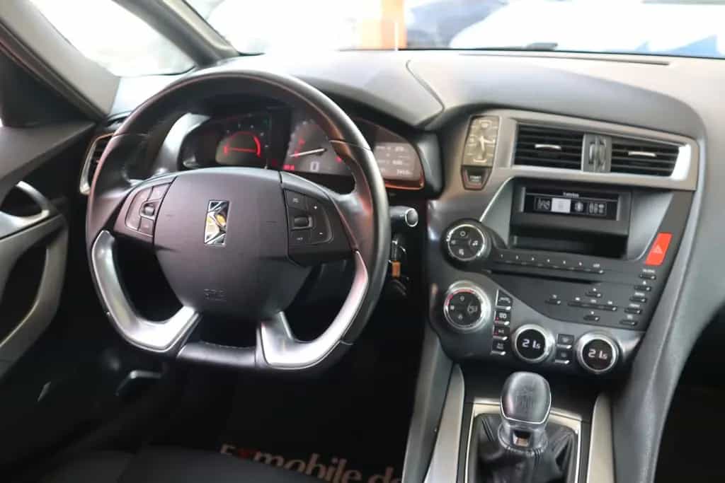 Citroën DS5 * 2.0 BLUE-HDI* HUD* TEMPOMAT* PANORAMA* PDC 12/2016-photo-35