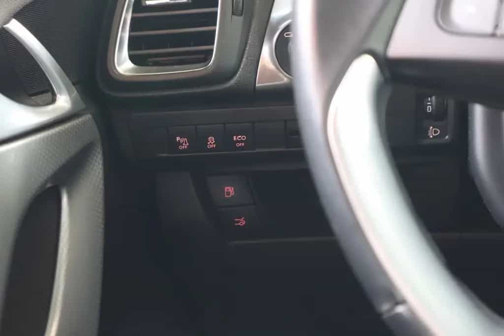 Citroën DS5 * 2.0 BLUE-HDI* HUD* TEMPOMAT* PANORAMA* PDC 12/2016-photo-39