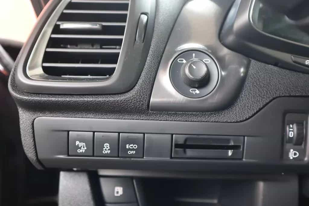 Citroën DS5 * 2.0 BLUE-HDI* HUD* TEMPOMAT* PANORAMA* PDC 12/2016-photo-47