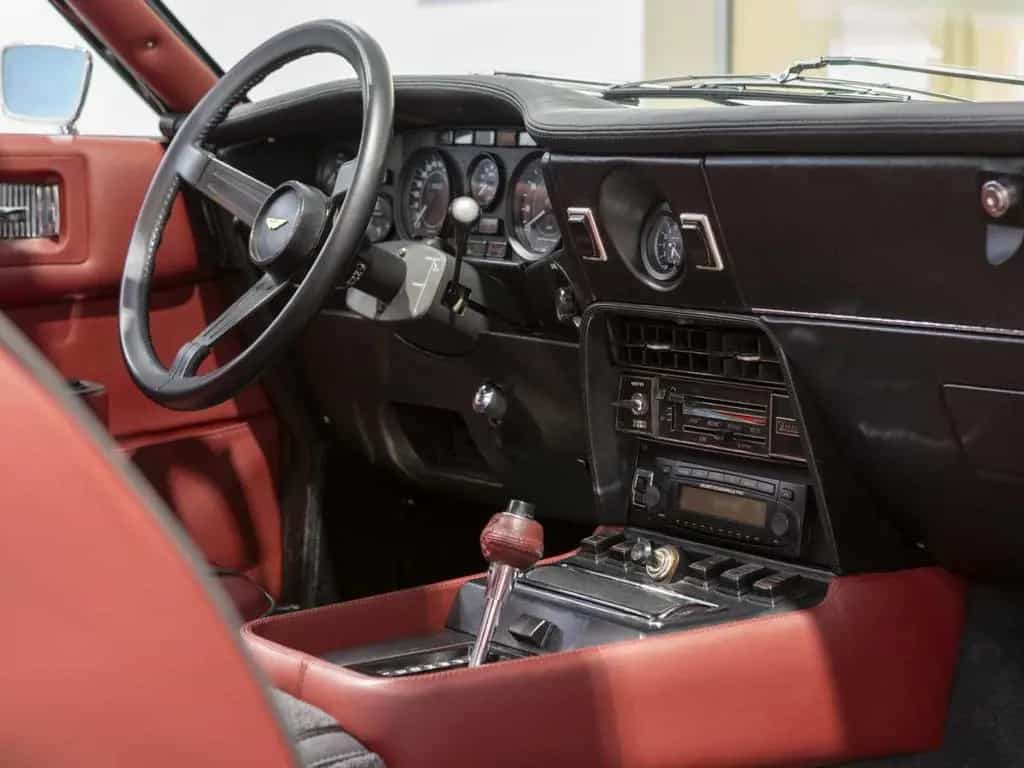 Aston Martin V8 01/1977-photo-19