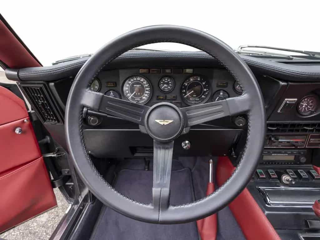 Aston Martin V8 01/1977-photo-20