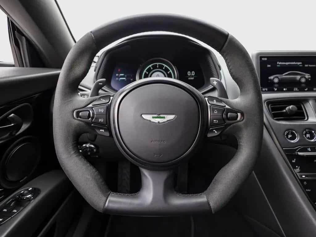 Aston Martin DB11 AMR V12 Coupe -China Grey- 02/2020-photo-25