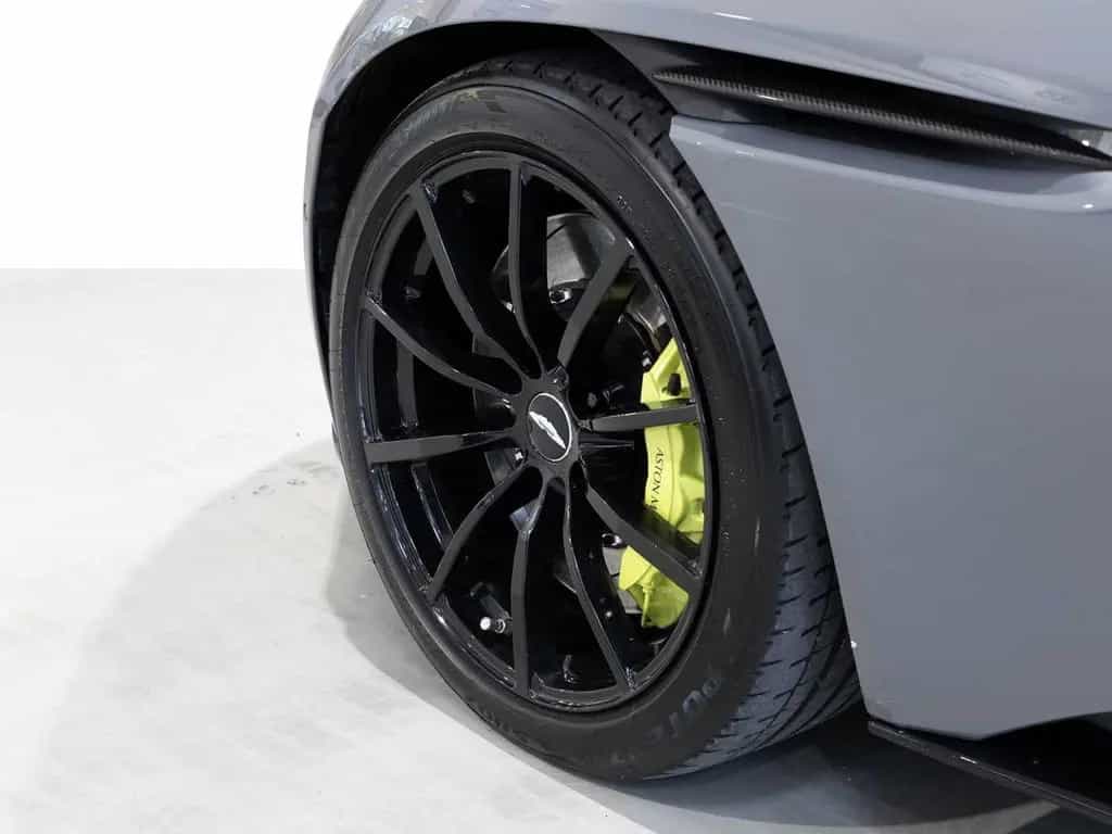 Aston Martin DB11 AMR V12 Coupe -China Grey- 02/2020-photo-3