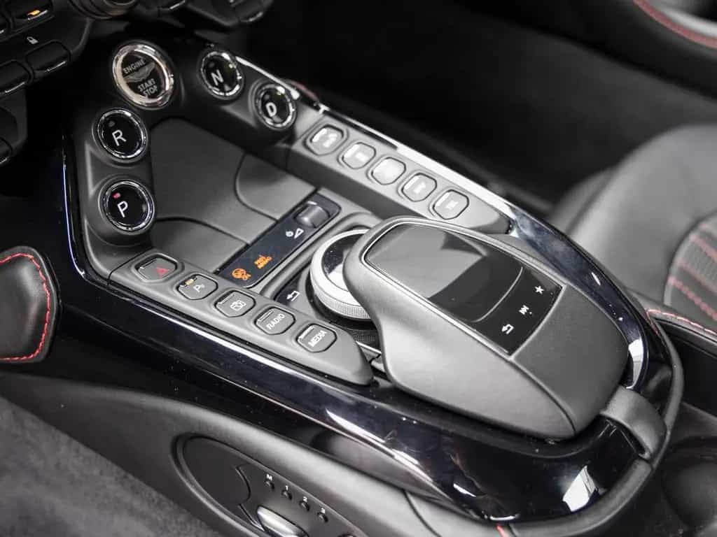 Aston Martin V8 Vantage -Onyx Black- 09/2019-photo-22