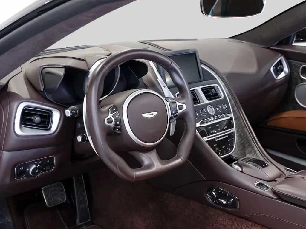 Aston Martin DBS Superleggera Volante -Berwick Bronze- 12/2020-photo-2