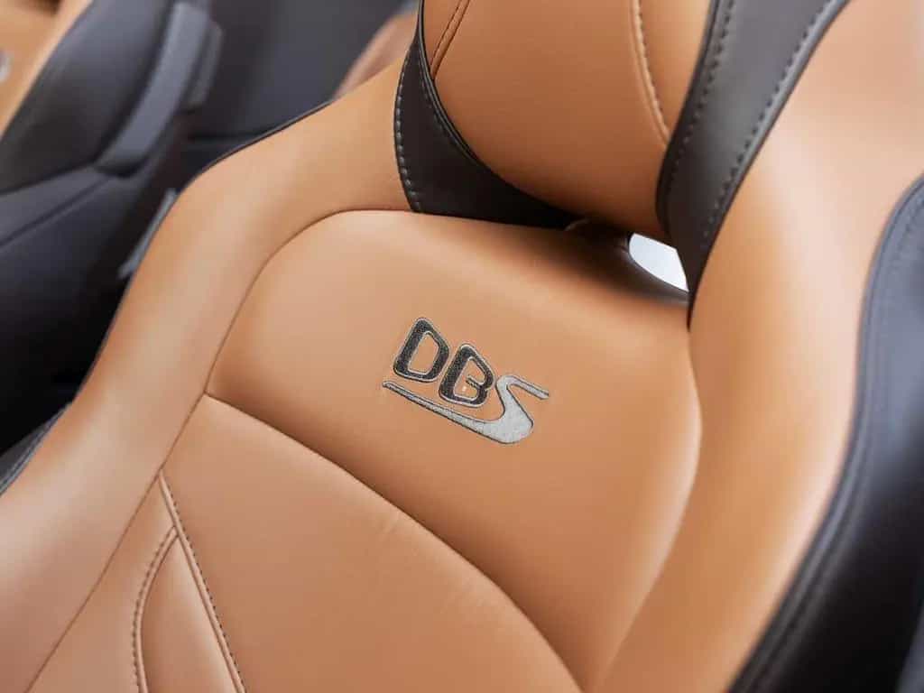 Aston Martin DBS Superleggera Volante -Berwick Bronze- 12/2020-photo-4