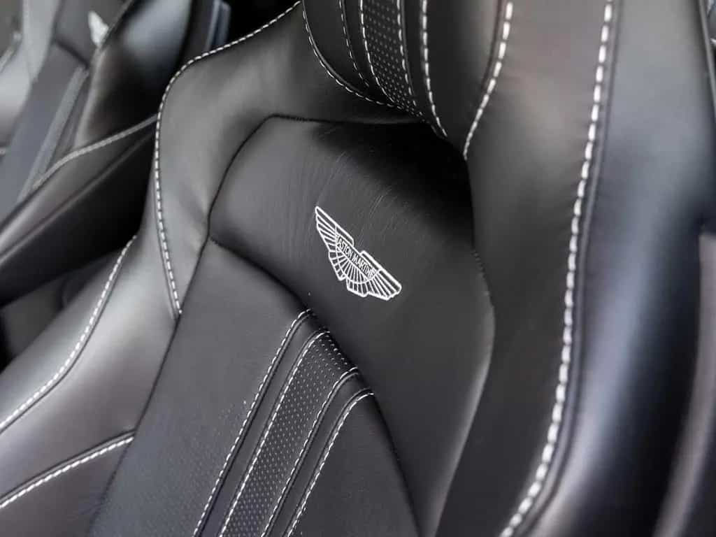 Aston Martin Vantage V8 Coupe -Onyx Black- 10/2020-photo-4