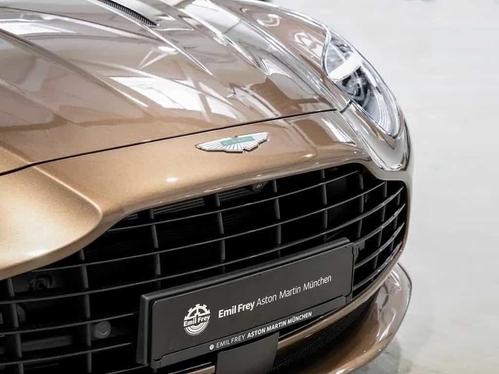 Aston Martin DB12 Coupe -Magneto Bronze- null-photo-17