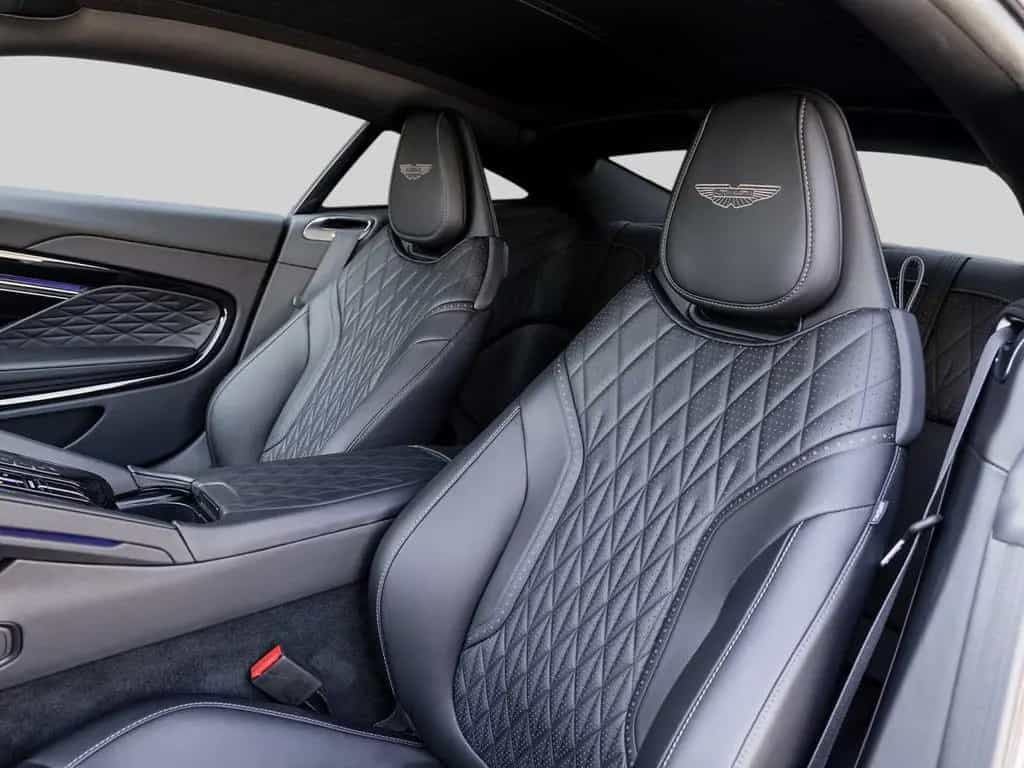 Aston Martin DB12 Coupe -Magneto Bronze- null-photo-19