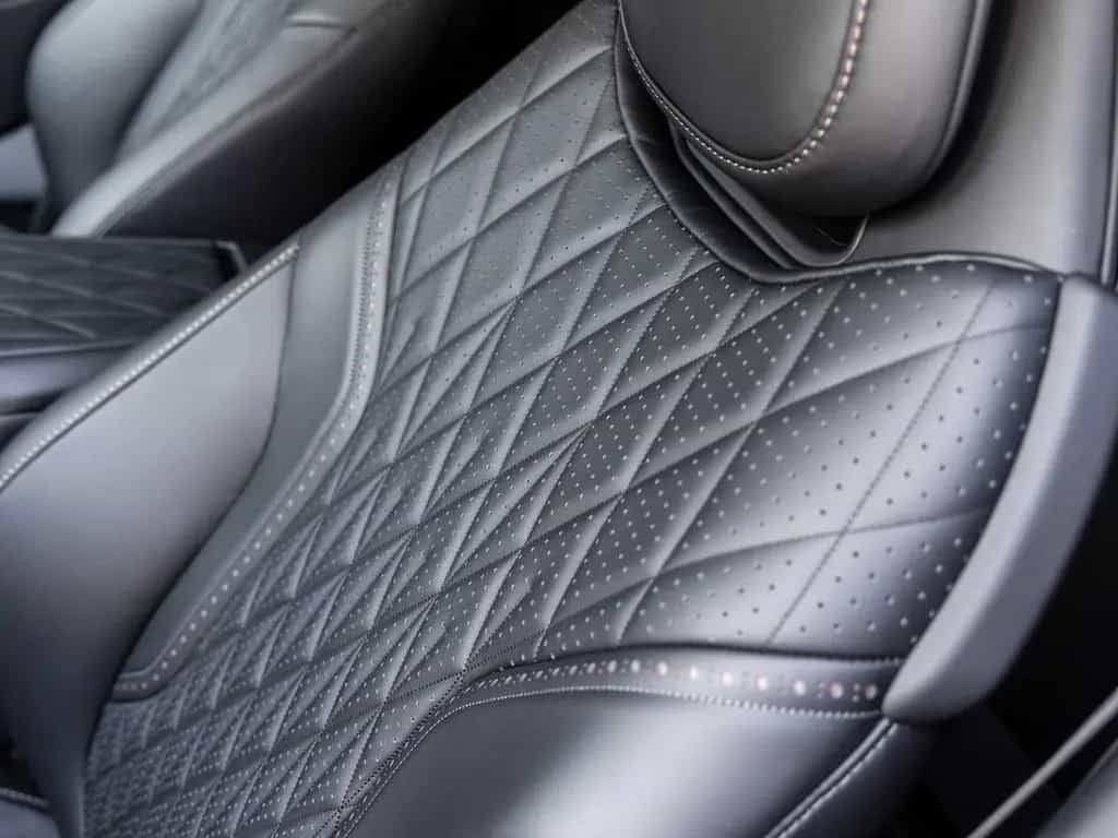 Aston Martin DB12 Coupe -Magneto Bronze- null-photo-20