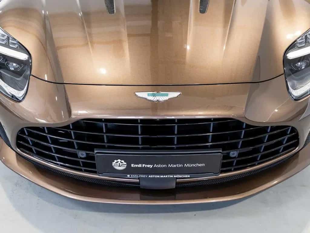 Aston Martin DB12 Coupe -Magneto Bronze- null-photo-9