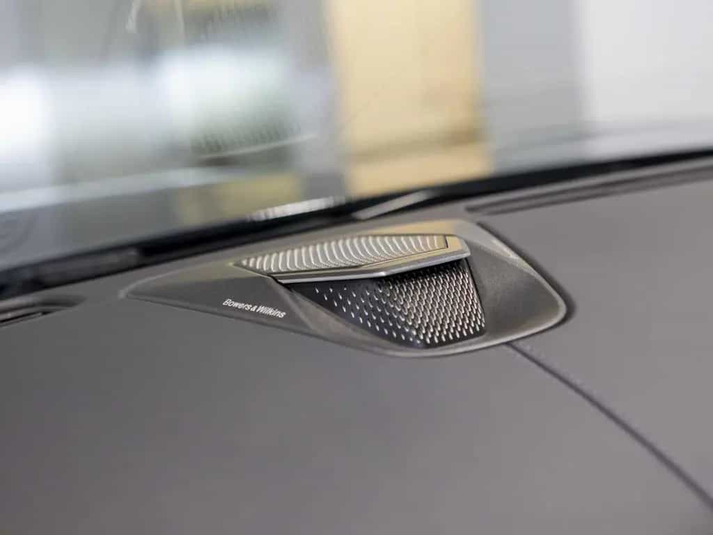 Aston Martin Vanquish V12 Vanquish -Ultramarine Black- 01/2025-photo-24