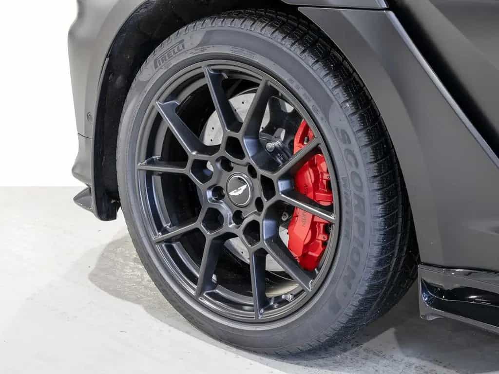 Aston Martin DBX 707 -Jet Black | Full PPF Satin- 10/2025-photo-3