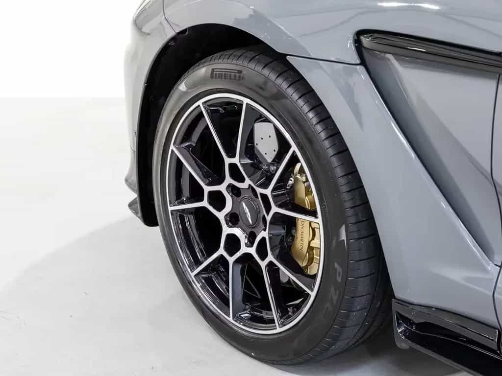 Aston Martin DBX 707 -China Grey- null-photo-3
