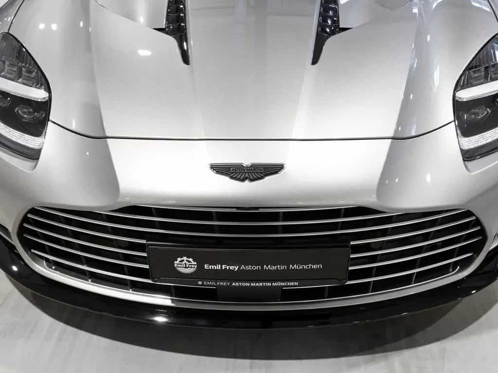 Aston Martin Vanquish Volante -Aluminite Silver- null-photo-9