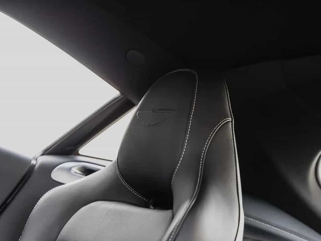 Aston Martin V8 Vantage -China Grey- null-photo-4