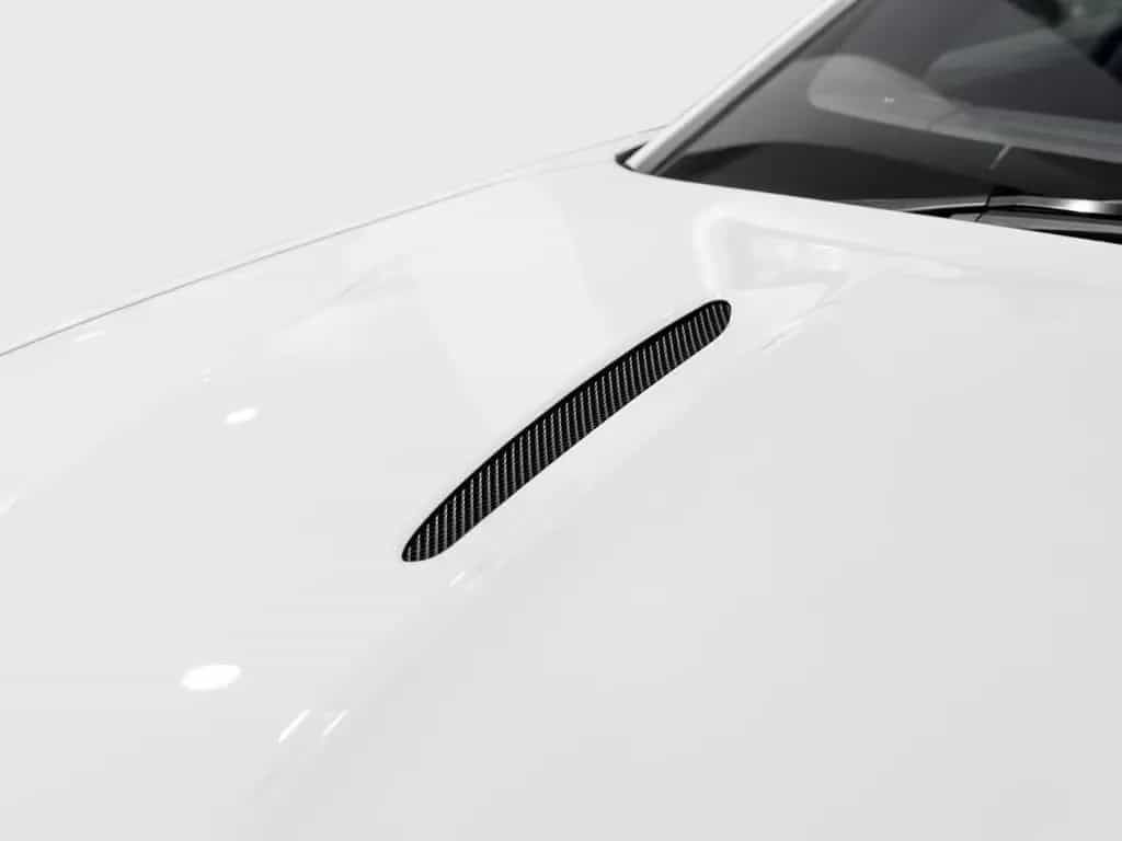 Aston Martin V8 Vantage -Lunar White- null-photo-13