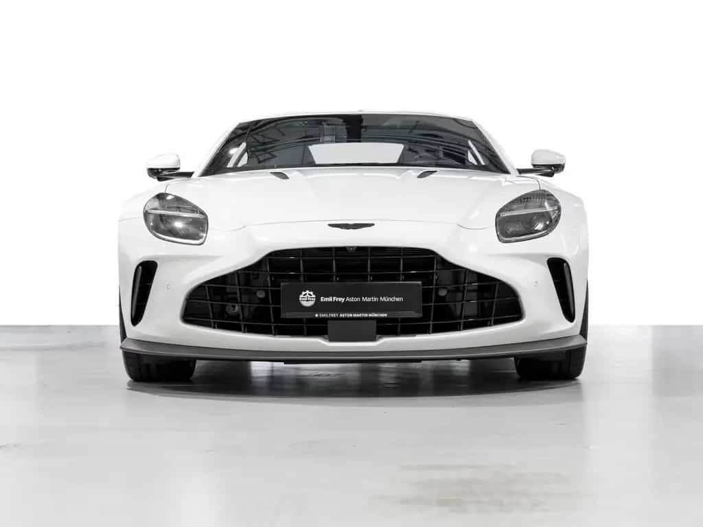 Aston Martin V8 Vantage -Lunar White- null-photo-6