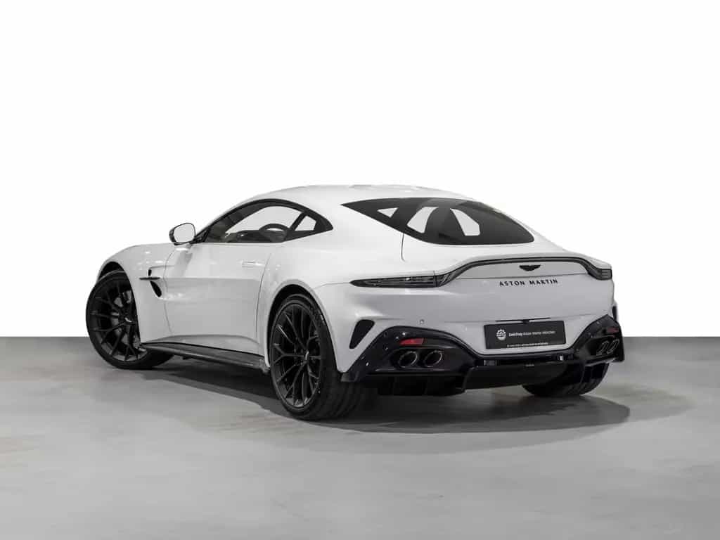 Aston Martin V8 Vantage -Zenith White- 01/2026-photo-1
