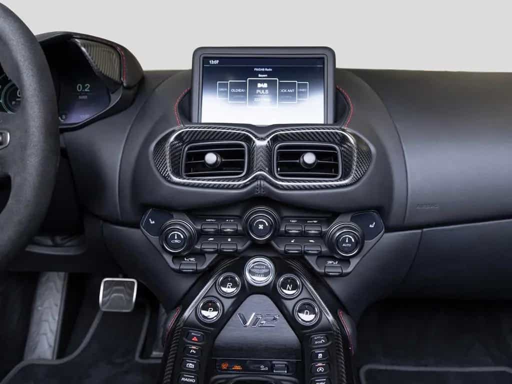 Aston Martin New Vantage V12 Roadster -Onyx Black- 05/2023-photo-22