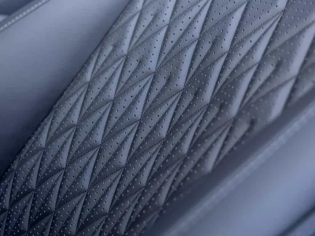 Aston Martin DB12 Volante -Titanium Grey- null-photo-18