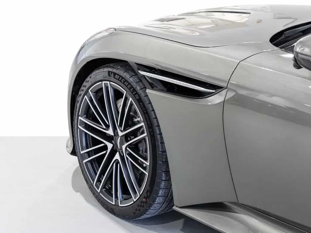 Aston Martin DB12 Volante -Titanium Grey- null-photo-8