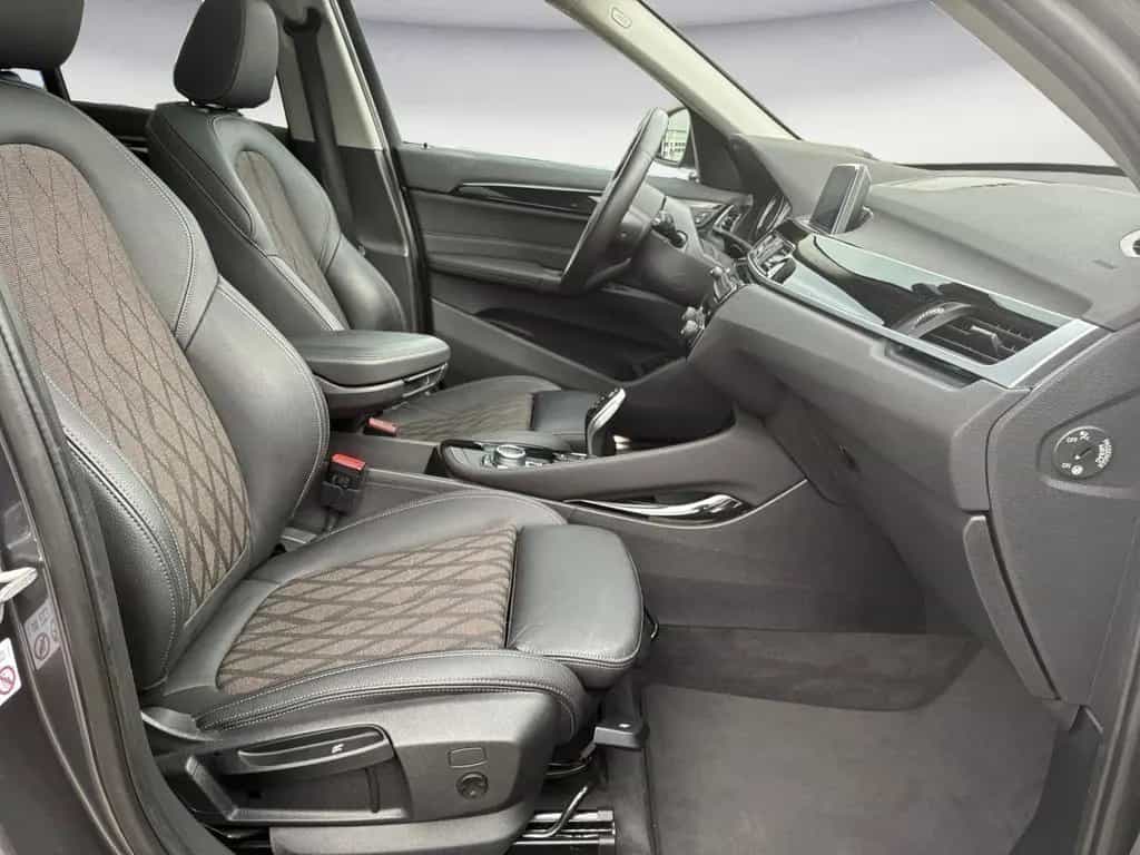 BMW X1 xDrive20i Steptronic Bluetooth Klima 07/2019-photo-7