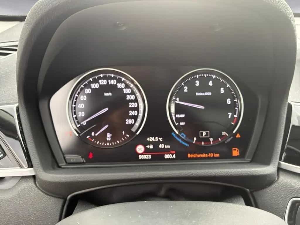 BMW X1 xDrive20i Steptronic Bluetooth Klima 07/2019-photo-8