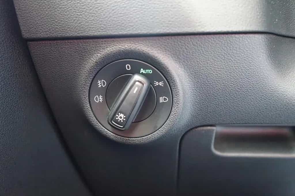 Skoda Karoq 1.5 TSI Clever LED SmartLink Tempomat DAB 07/2022-photo-31