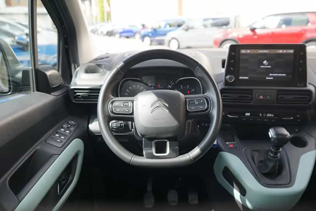 Citroën Berlingo 1.5 Blue-HDi Shine M Navi Panorama AHK 10/2018-photo-10