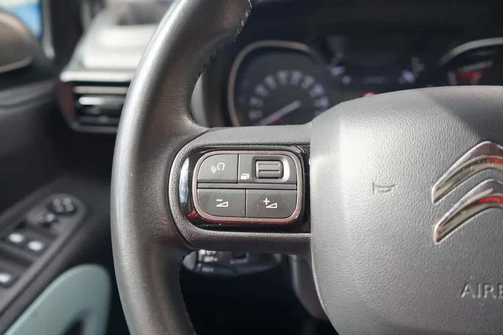 Citroën Berlingo 1.5 Blue-HDi Shine M Navi Panorama AHK 10/2018-photo-18
