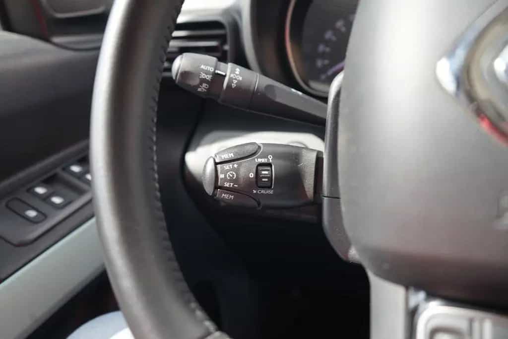 Citroën Berlingo 1.5 Blue-HDi Shine M Navi Panorama AHK 10/2018-photo-22