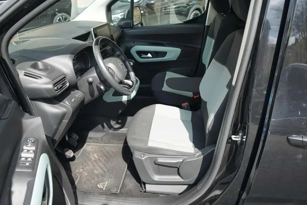 Citroën Berlingo 1.5 Blue-HDi Shine M Navi Panorama AHK 10/2018-photo-29