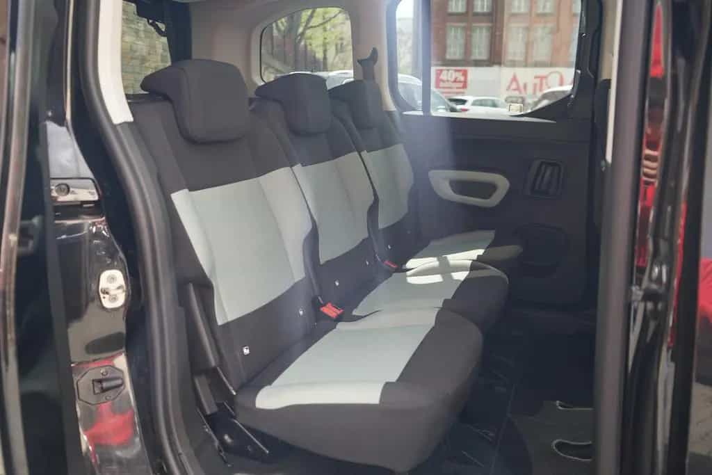 Citroën Berlingo 1.5 Blue-HDi Shine M Navi Panorama AHK 10/2018-photo-32