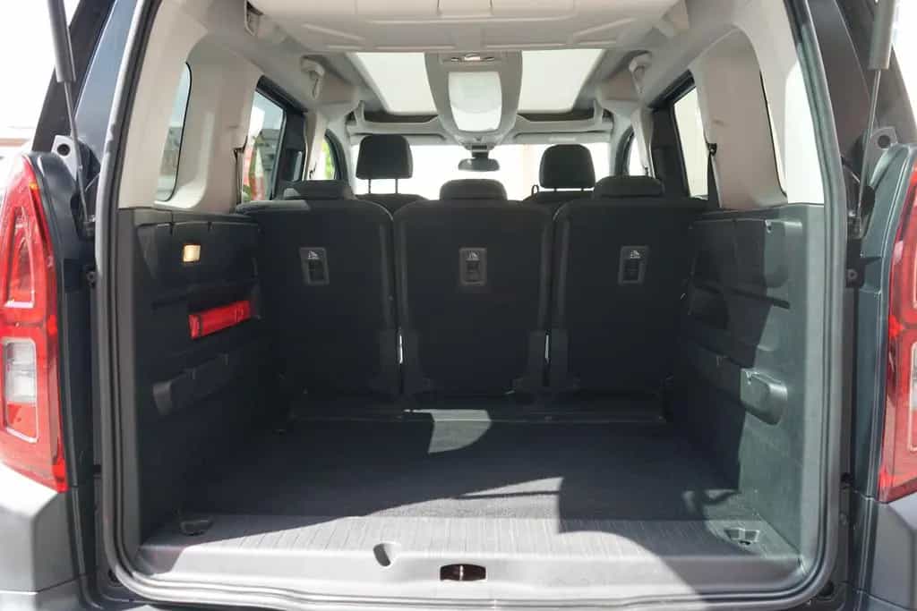 Citroën Berlingo 1.5 Blue-HDi Shine M Navi Panorama AHK 10/2018-photo-33