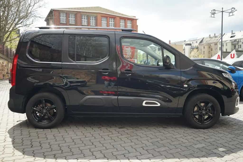 Citroën Berlingo 1.5 Blue-HDi Shine M Navi Panorama AHK 10/2018-photo-6