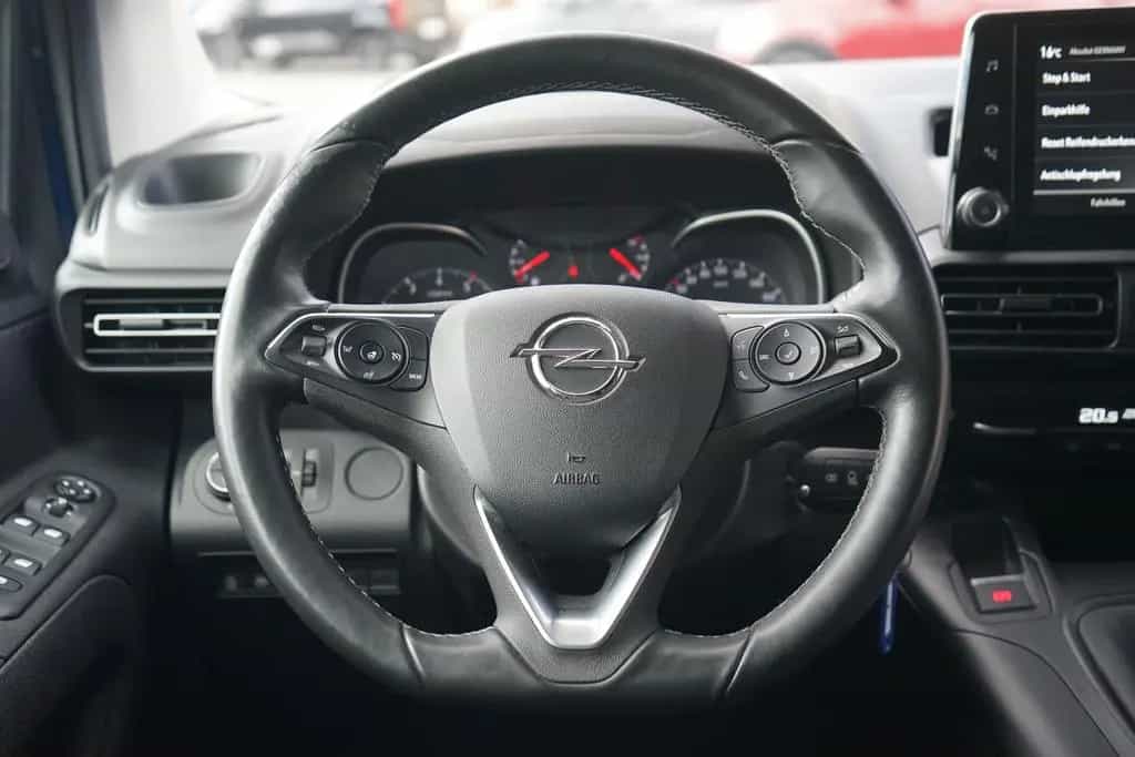Opel Combo Life E 1.2 Elegance Fernlichtassistent PDC 05/2020-photo-14
